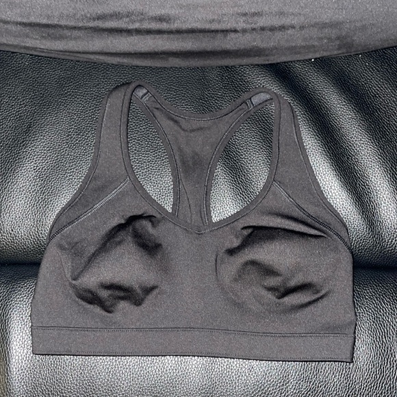 GAP FIT ~ WOMENS SUPPORT SPORTS BRA - Picture 1 of 4